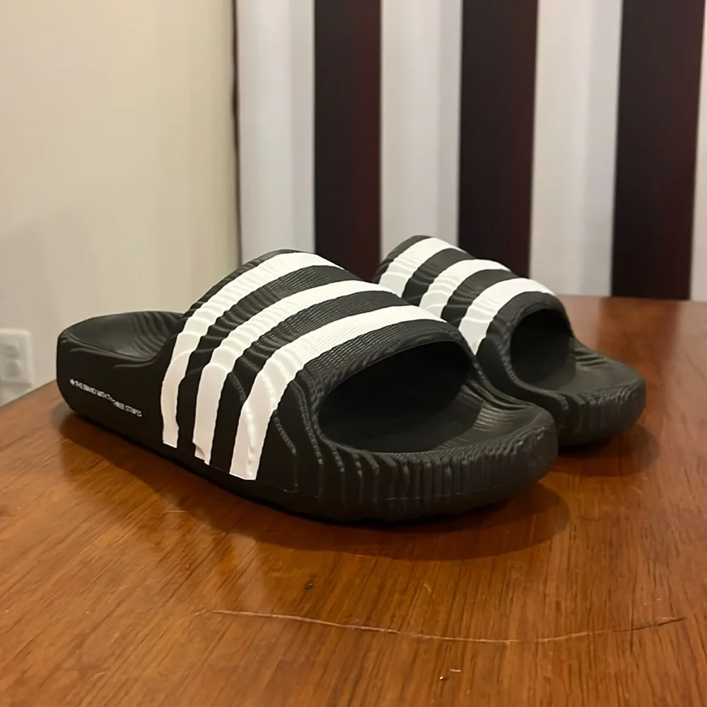 Adidas Adilette 22 Slides Sandals Shoes black white IF3670 new Mens Size 8